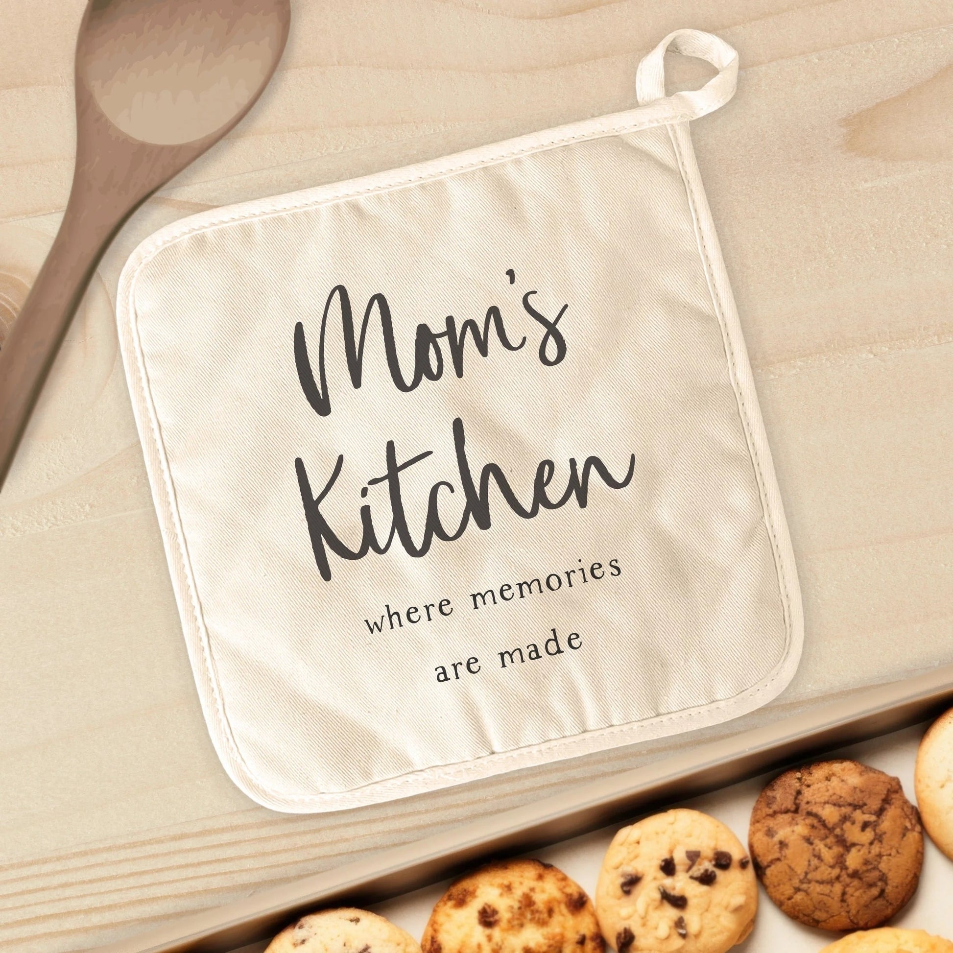 Cotton pot holder - Mom's kitchen is a Mother's Day gift that evokes memories made in the most important room of the house.