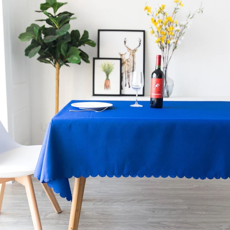 Royal blue wrinkle-proof table covering for a seamless and polished look