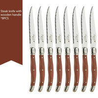 A set of 8 steak knives designed for effortless cutting of steaks and pizzas